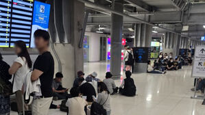 승무원 교통사고로 에어부산 여객기 방콕서 15시간 지연