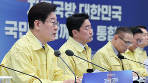 이 대통령 "자주국방이 통합 방위의 핵심&hellip;스스로 지킬 수 있어야"