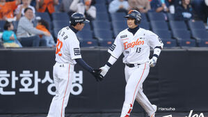 최재훈, 스리런&middot;만루포 연타석 아치&hellip;한화 안방 홈런포 대폭발