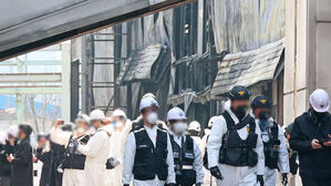 대전 공장 화재 현장 추가 감식&hellip;희생자 일부 빈소 마련