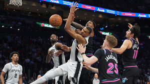 NBA MVP 욕심 드러낸 웸반야마 "수비 영향력 가장 큰 선수는 나"