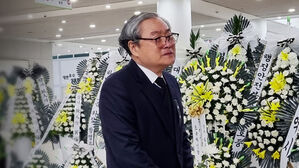 [단독] 위로는커녕&hellip;"늦게 나와서 타 죽어" 막말