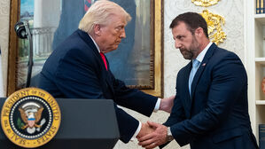 트럼프2기 두 번째 국토안보장관 취임&hellip;이종격투 선수 출신