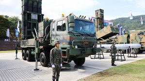 "이란 전쟁, 다층 방어체계&middot;가성비&middot;신뢰성 갖춘 한국 방산에 기회"