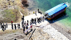 50일 만에 1,500만&hellip;'왕사남' 업고 '역사 탐방'도 흥행