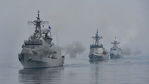 해군, 서해수호의 날 계기 동&middot;서해서 해상기동훈련