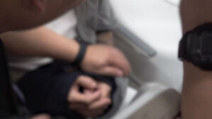 "수갑?" 한국행 기내서 불평&hellip;국내 뿌린 '시가 30억'