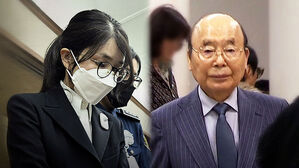 "김건희에 목걸이 등 건네&hellip;일종의 보험용"