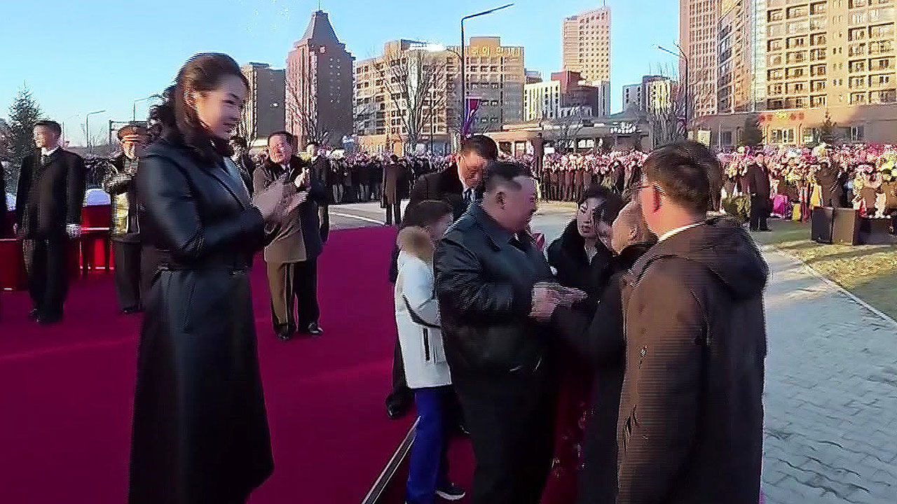 [한반도 포커스] 박수 높이의 비밀? 건성 박수 전례 어땠나