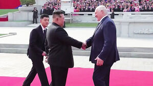 북한, 벨라루스와 정상회담&hellip;김정은 "유익한 일 많이 할 수 있겠다"