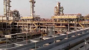 '안갯속 상황' 국제유가 5% 급등&hellip;미 증시는↓