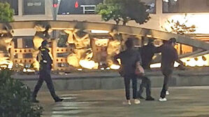 술 취해 치고받는데 '뒷짐'&hellip;"순찰차만 세우면 다인가"