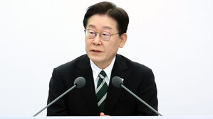 이 대통령 "철통 같은 한미동맹, 필수 요소지만 과도한 의존은 금물"