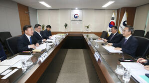 방미통위&middot;AI전략위, 'AI 시대 공론장 육성' 간담회