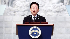 "평화가 민생, 최고의 안보"&hellip;이 대통령 '자주국방' 천명