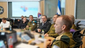 이스라엘 국방 "이란 본토 타격 강화&hellip;목표물도 확대"