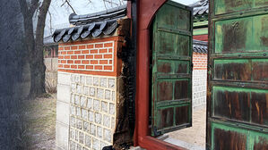 경복궁서 피어오른 연기&hellip;새벽 시간 CCTV 확인해보니