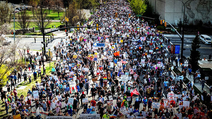 "트럼프, 군인을 꼭두각시로"&hellip;'노 킹스' 외친 미국