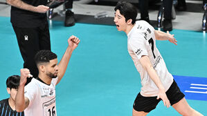 이것이 현대캐피탈 저력&hellip;2연속 역싹쓸이로 챔프전 진출