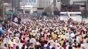 도심 곳곳 뒤덮여 '빼곡'&hellip;"어떻게 좀 해달라" 폭발