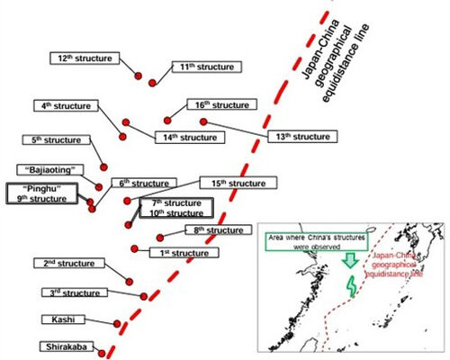 중일 중간선 서쪽서 확인된 중국측 구조물 (사진=일본 외무성 자료 캡처, 연합뉴스)