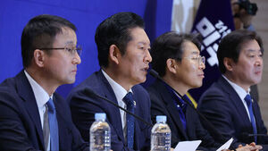 정청래, 형량 거래 시도 의혹에 "대북송금 조작 의심이 진실로&hellip;하나부터 열까지 조작"