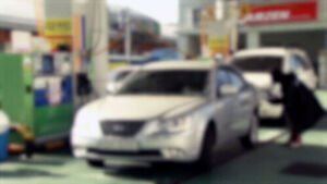 [단독] 기름값 싸 차량 몰리더니&hellip;시비 붙자 '흉기 위협'