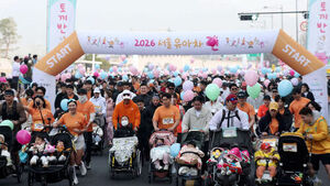 '유모차' 대신 '유아차'&hellip;달라지는 용어들