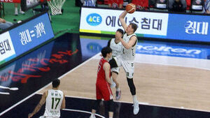 엘런슨&middot;알바노 합작&hellip;속공 덩크 작렬