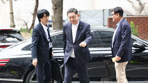 김병기, 20일 만에 경찰 재출석 "무혐의 입증할 것"&hellip;4차 소환