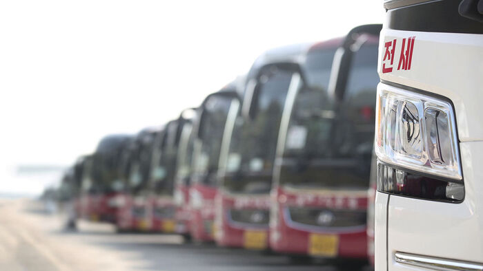 벚꽃 만개 코앞인데&hellip;"코로나 이후 처음" 당혹