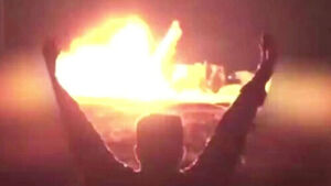 미 해병대 '비밀 집결지' 타격&hellip;유조선도 드론 공격