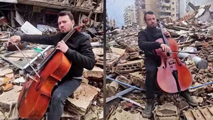 전쟁으로 폐허 된 곳에서 '먹먹'&hellip;울컥하게 한 뜻밖 장면