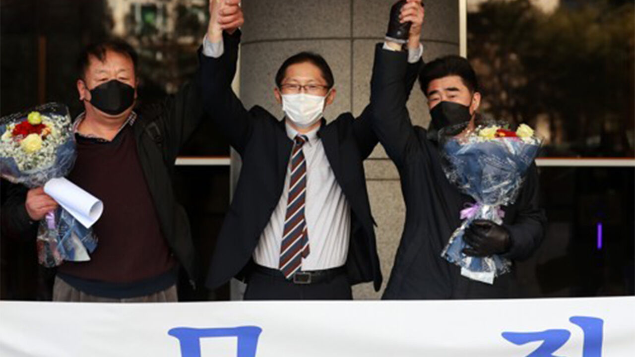 낙동강변 살인 사건 누명 피해자들과 박준영 변호사