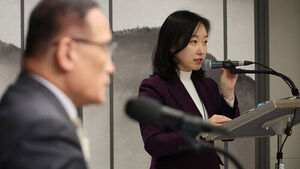 청와대 신임 대변인에 전은수 발탁&hellip;강유정은 수석대변인으로