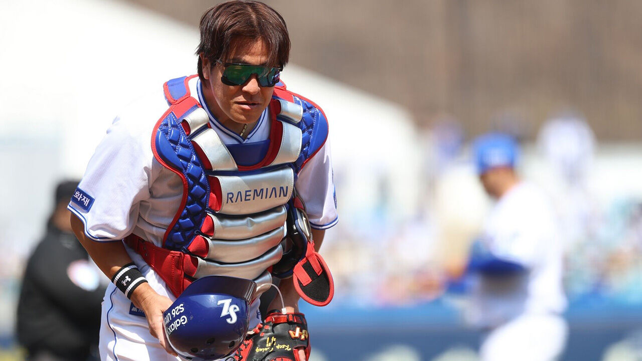 삼성 강민호, KBO리그 최초 2천500경기 출장