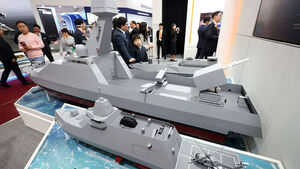 "이게 그 잠수함이군요"&hellip;K-방산 총출동 이순신방위산업전 성황