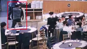 결혼식장 옆자리 앉은 남성&hellip;잠깐 자리 비웠다 '봉변'