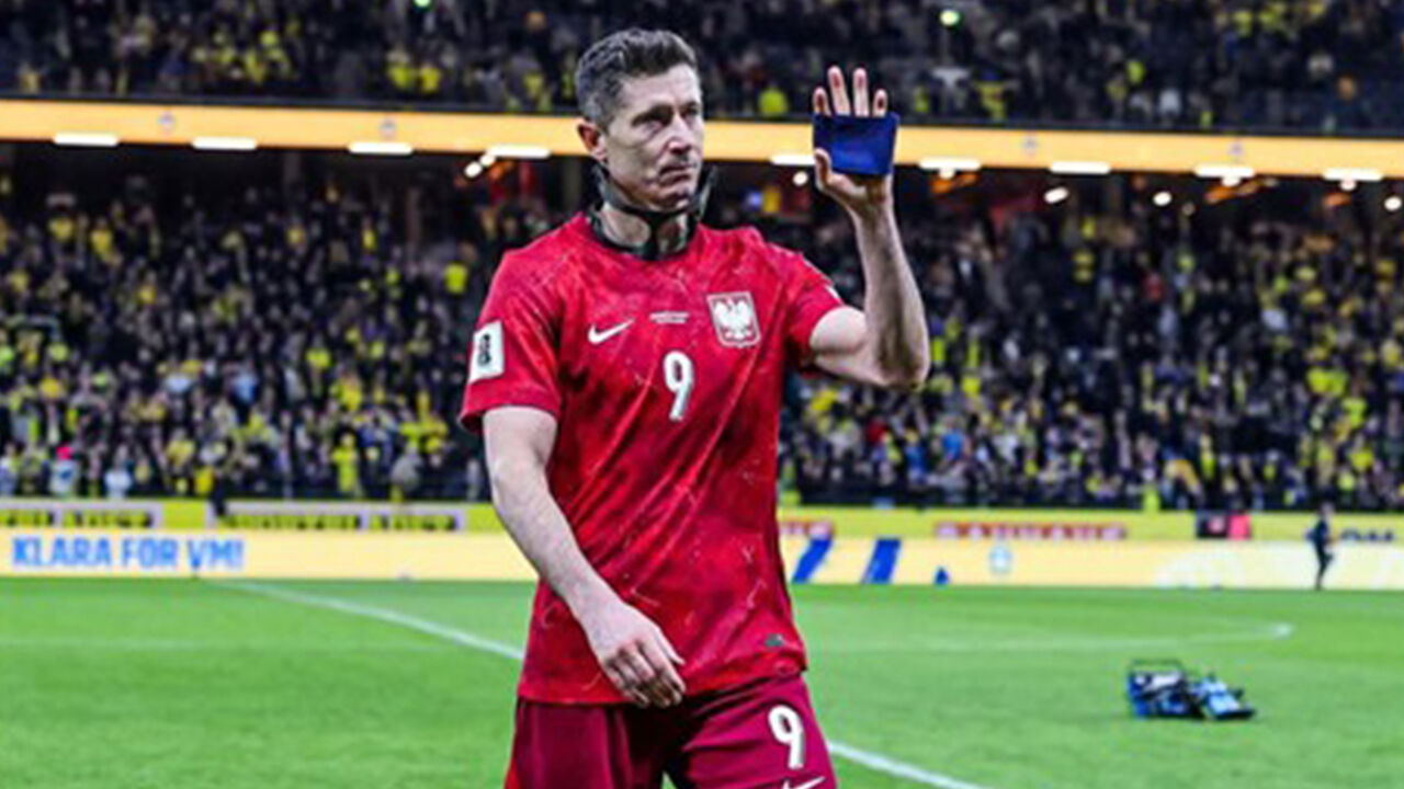 '북중미행 실패' 레반도프스키, 폴란드 축구대표 은퇴 시사