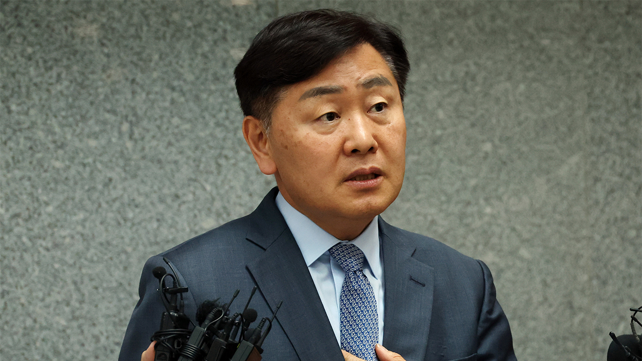 '민주당 제명' 김관영 지사 연가…충격 휩싸인 전북도청