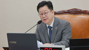 안호영, 김관영 제명에 경선 완주 '선회'&hellip;기후노동위원장 사임