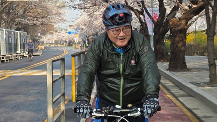 국회의장 자전거 출근&hellip;5부제에 달라진 여의도 풍경