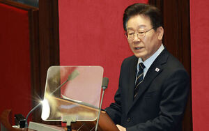 이 대통령 "서민 숨통 틔우겠다&hellip;하위 70%에 지역화폐 차등 지원"