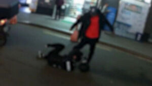 기절해도 머리 걷어찼다&hellip;마포구청역 앞 잔혹 폭행