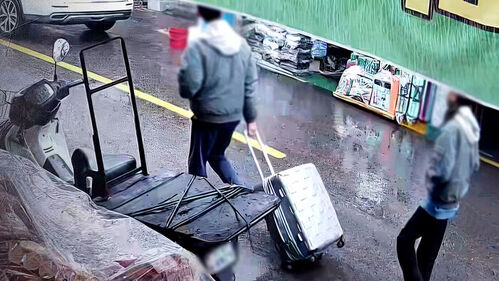 '캐리어 시신 유기’ 20대 부부 구속