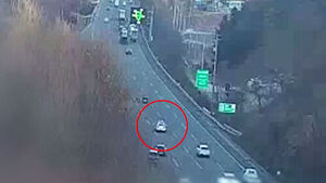 고속도로서 지그재그로?&hellip;순찰대가 꺼내든 카드