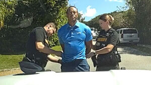 우즈 체포 당시 바디캠&hellip;경찰에 "방금 대통령과 통화"