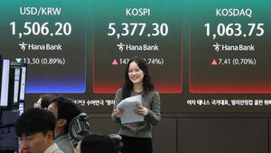 코스피, 외국인 복귀에 2.7% 상승 5,370대 마감&hellip;코스닥도 상승