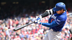 깨어난 '타자' 오타니&hellip;시즌 첫 홈런&middot;멀티히트