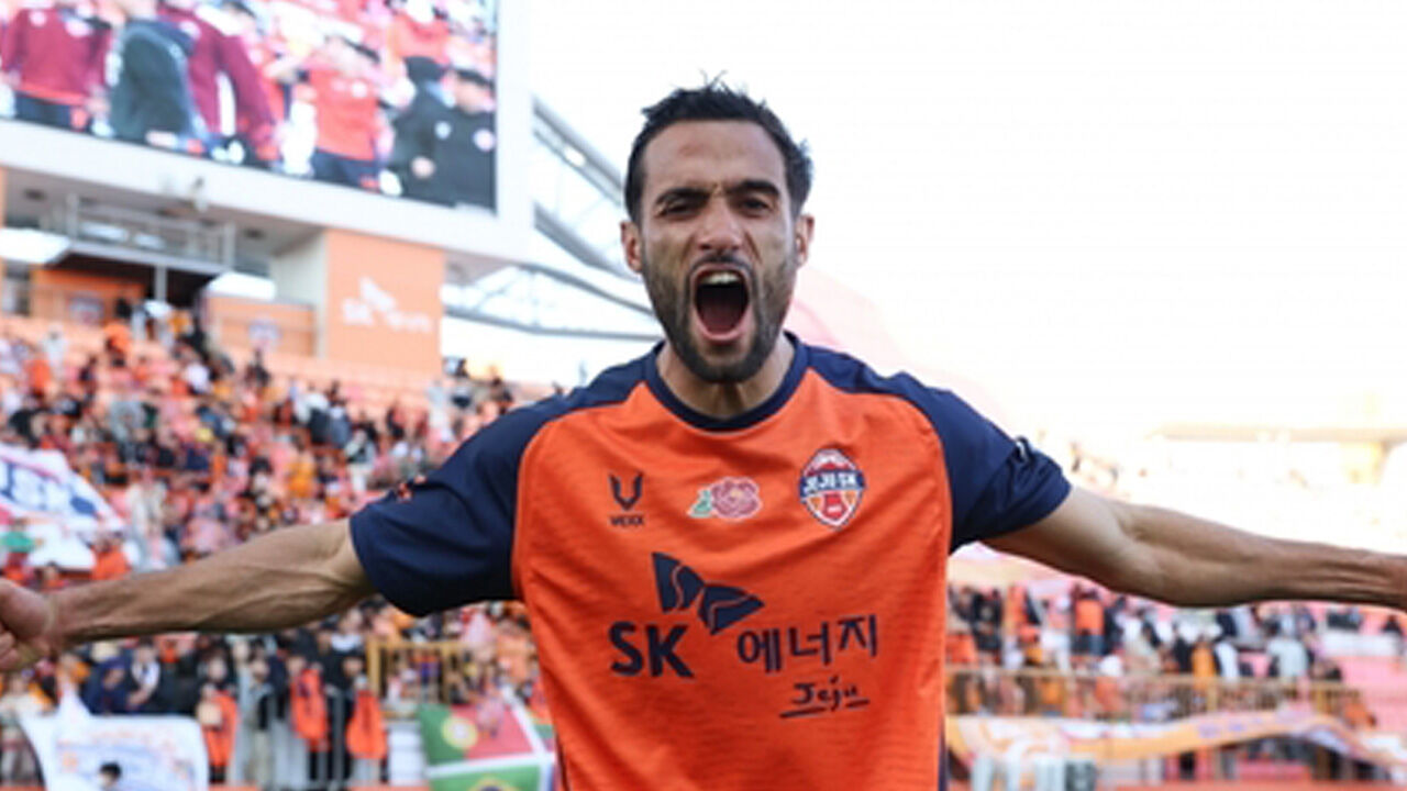 전북, 100번째 현대가더비 울산에 2-0 승리